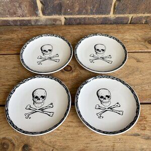 Signature Housewares SKULL & CROSSBONES Snack Plates Set of 4